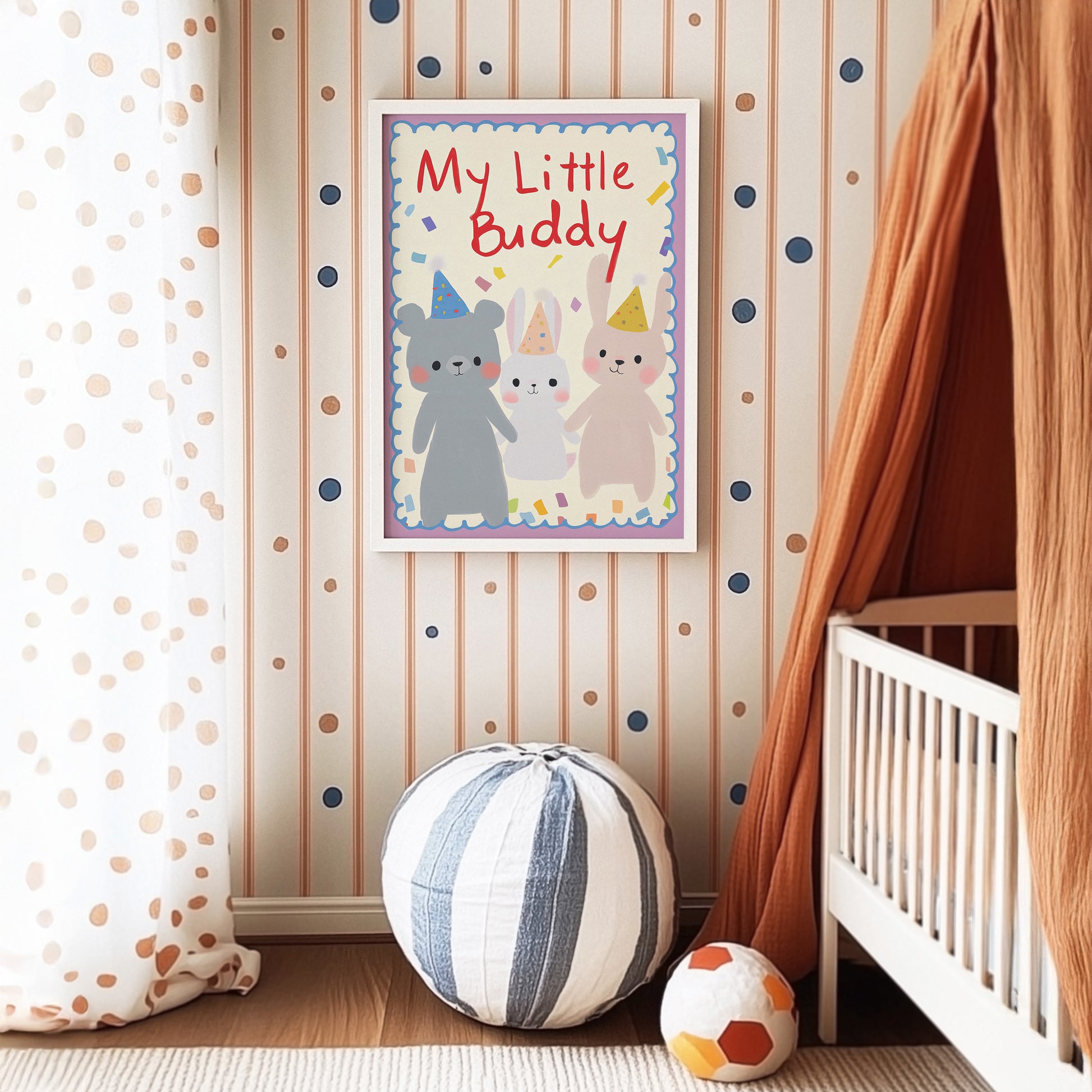 Buntes Kinderzimmer mit dem Poster 'My Little Buddy' von justgoodmood, das einen Bären und Hasen in Partyhüten zeigt, ideal für eine fröhliche Gestaltung.