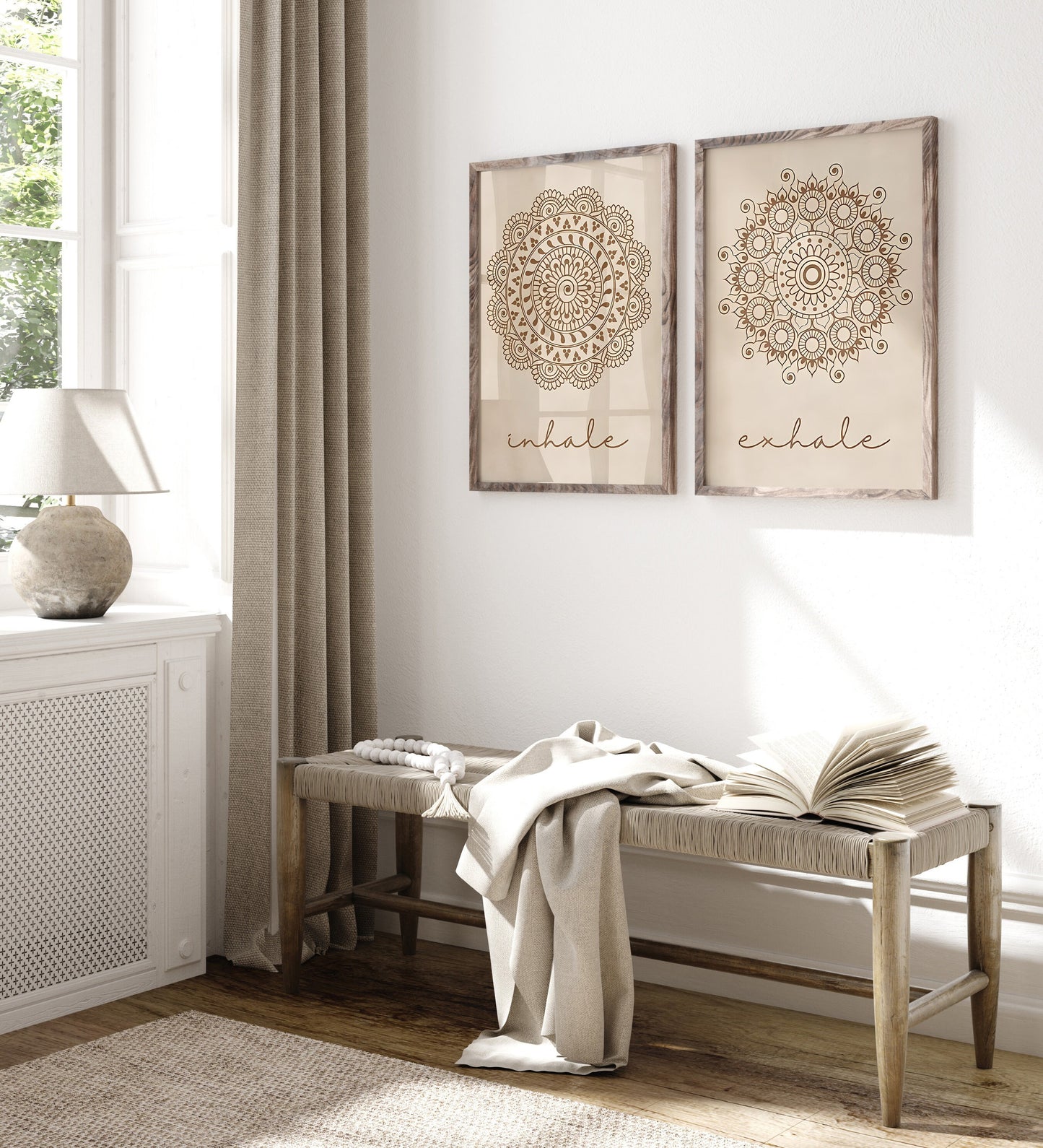 Zwei Leinwandbilder "Yoga Einatmen Ausatmen Mandala" von JUSTGOODMOOD, stilvoll gerahmt, in einem hellen Raum am Fenster, perfekte Wanddekoration.