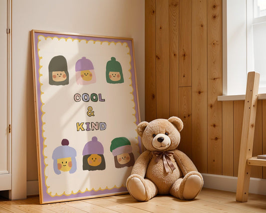 Poster Kinderzimmer · Cool Kind Spruch mit Mützen Figuren · Winterliche Wanddeko für Kinder · Liebevoll & modern · Dekoprint ohne Rahmen