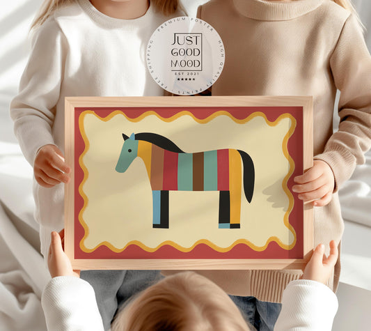 Poster Kinderzimmer Pferd · Bunt gestreiftes Pferd · Farbenfrohe Deko für Mädchen & Jungen · Fröhliches Tierposter Dekoprint ohne Rahmen