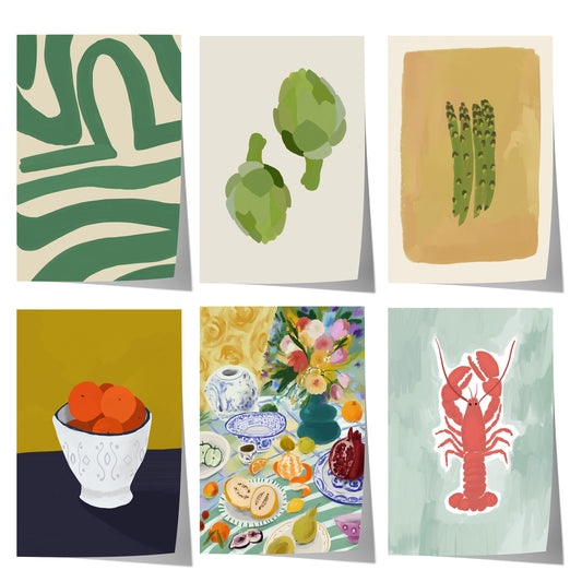 Moderne Kunstposter mit Artischocken, Gemüse, Zitrusfrüchten, Blumenstillleben und Hummer in natürlichen und lebendigen Farben.