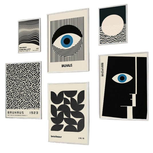 Kollektion moderner Bauhaus-Wanddrucke mit abstrakten Formen und Mustern, dominierende Farbpalette aus Schwarz, Weiß und Akzenten in Blau auf hochwertigem Baumwollposter.