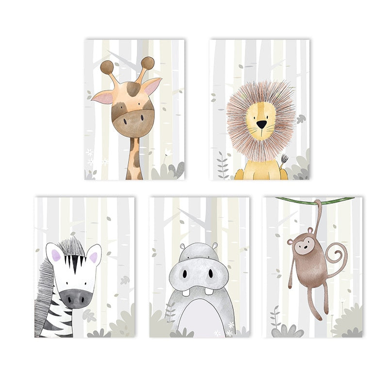 Bunte Tierplotter von justgoodmood, einschließlich Giraffe, Löwe, Zebra, Nilpferd und Affe. Ideale Deko für das Kinderzimmer und kreative Raumgestaltung.