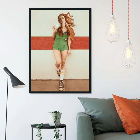 Stylisches Wandbild von justgoodmood, das ein sportliches Mädchen mit Milkshake zeigt. Perfekt für die Wanddekoration im Wohnzimmer oder Schlafzimmer. Poster "Sport Mädchen trinkt Milkshake".
