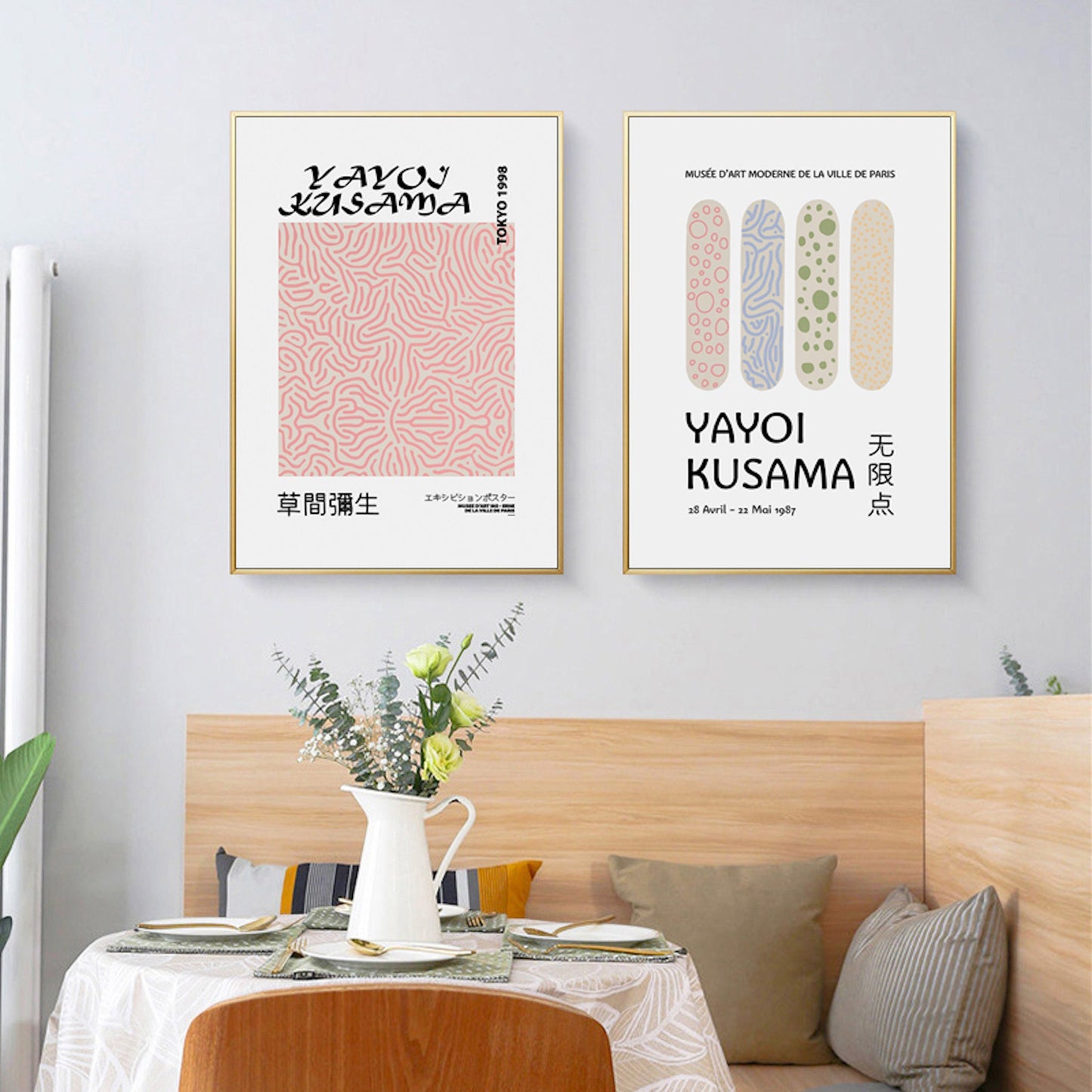 Yayoi Kusama Kunstwerk in stilvollem Rahmen, perfektes Deko-Element von justgoodmood für kreative Wohnräume.