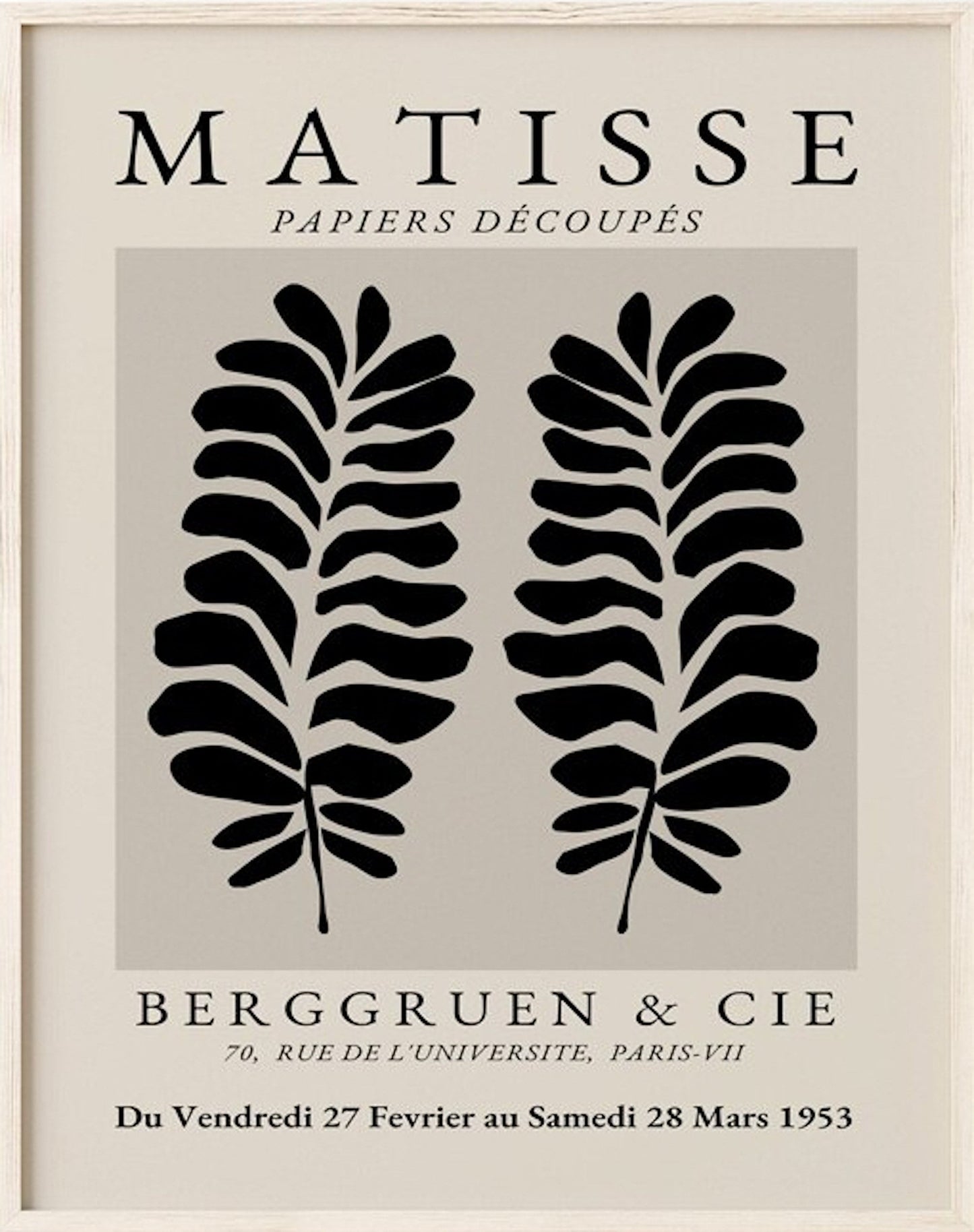 Wunderschönes Matisse Abstrakt Poster von justgoodmood, das zwei elegante Blätter in Schwarz präsentiert, eine tolle Wohndekoration für Kunstliebhaber.