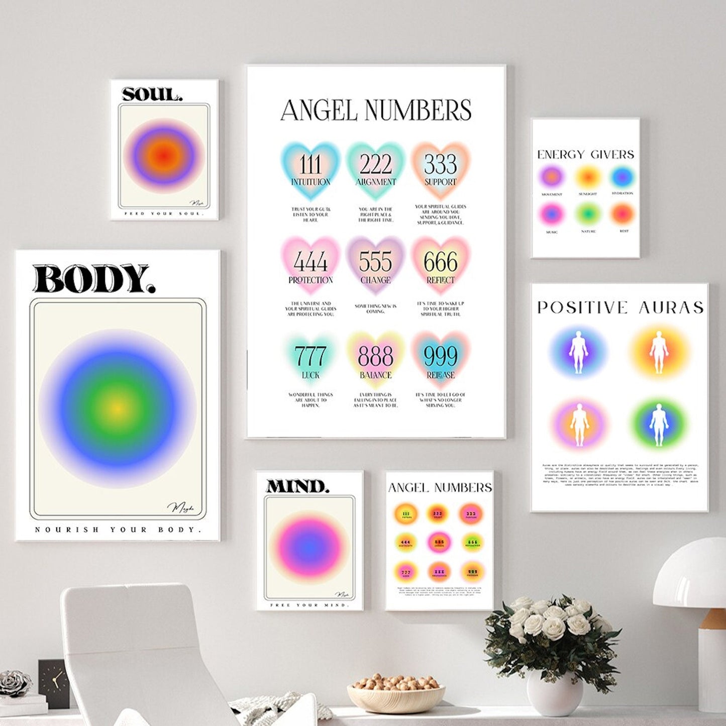 Bunte Wandkunst mit verschiedenen positiven Auren und Engelszahlen, ideal für Deko und Inspiration, Poster von justgoodmood.
