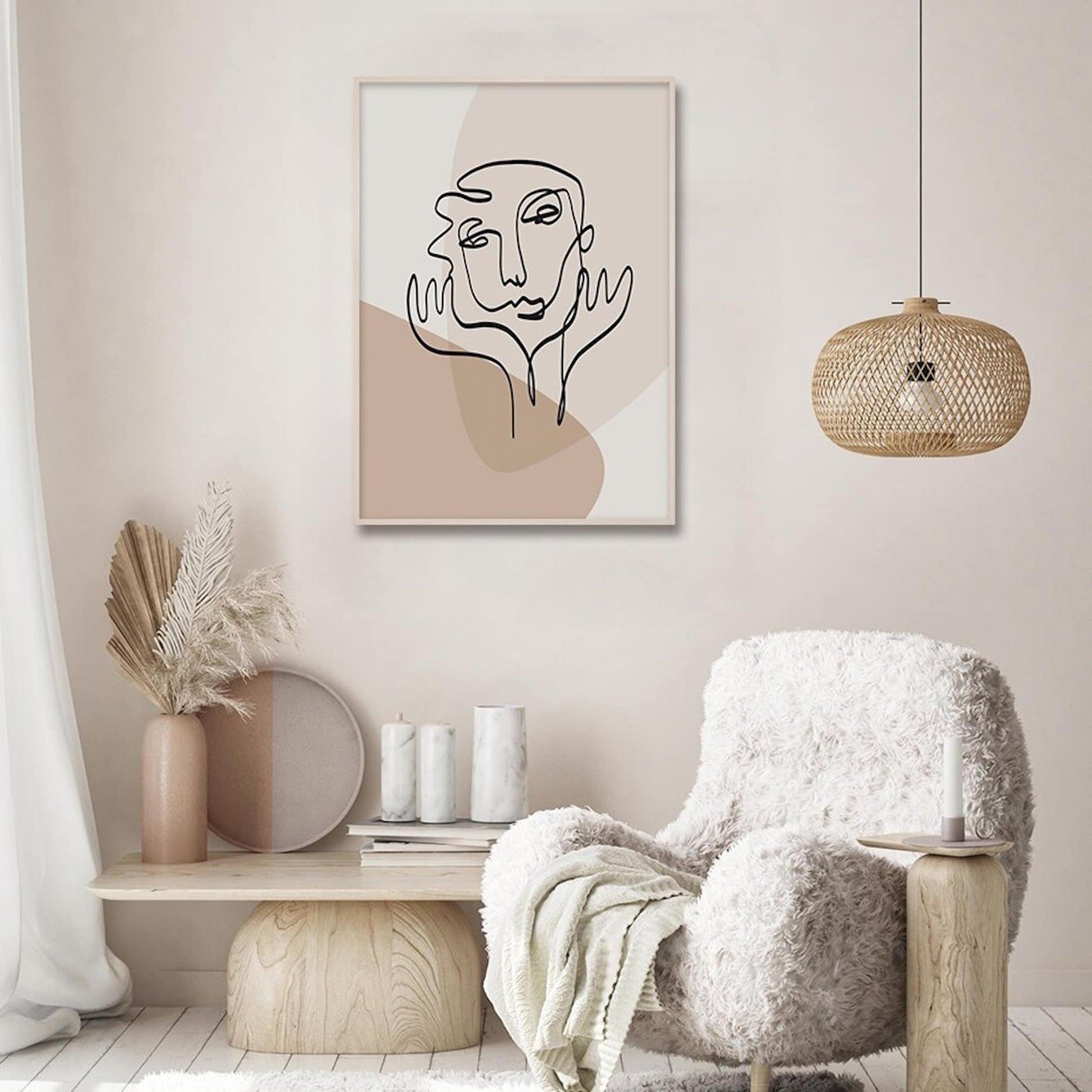 Gemütlicher Raum mit einem kunstvollen Poster von justgoodmood, das eine kreative Darstellung von Gesichtslinien zeigt - Gesichtslinien und Abstrakte Formen als Deko Print ohne Rahmen.