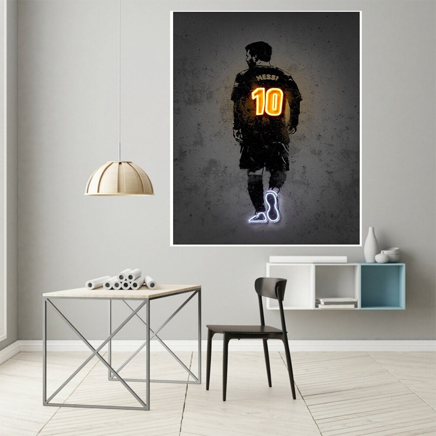 Einzigartiges Fußballposter von justgoodmood featuring Lionel Messi im Neon-Gestaltung. Eine tolle Wanddekoration für Ihr Zuhause.