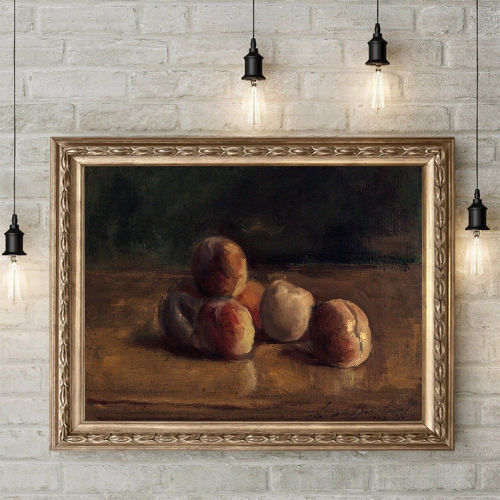 Colorful painting of peaches arranged artfully, adding charm to your space. Dieser Poster Vintage Galerie Wand Kunst Set Blume Vogel Pfirsisch Klavier von justgoodmood ist ideal für Obstliebhaber.