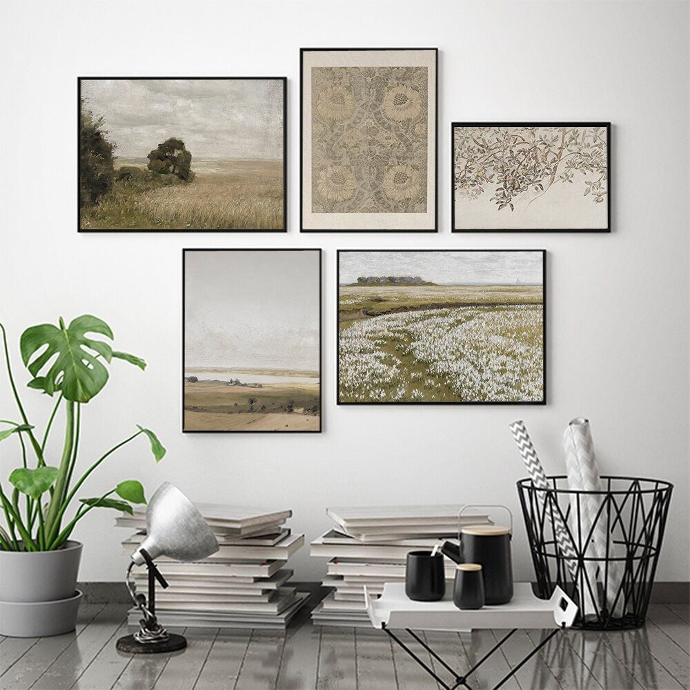 Wandanordnung mit Vintage Botanisches Grün Poster und weiteren Kunstwerken, ideal als Deko Print ohne Rahmen von justgoodmood.