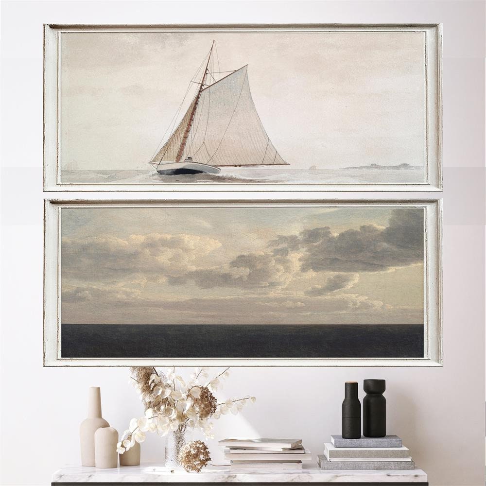 Zweifaches Vintage Poster "Segelschiff und Horizont" von justgoodmood, das eine Kombination von Segelschiff und nebligem Horizont in stilvollen Rahmen zeigt.
