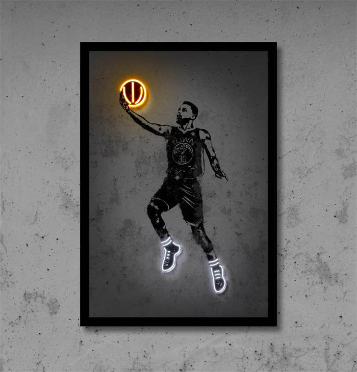 Poster mit künstlerischem Basketballspieler und Neon Ball, als dekorativer Print ohne Rahmen, von justgoodmood.