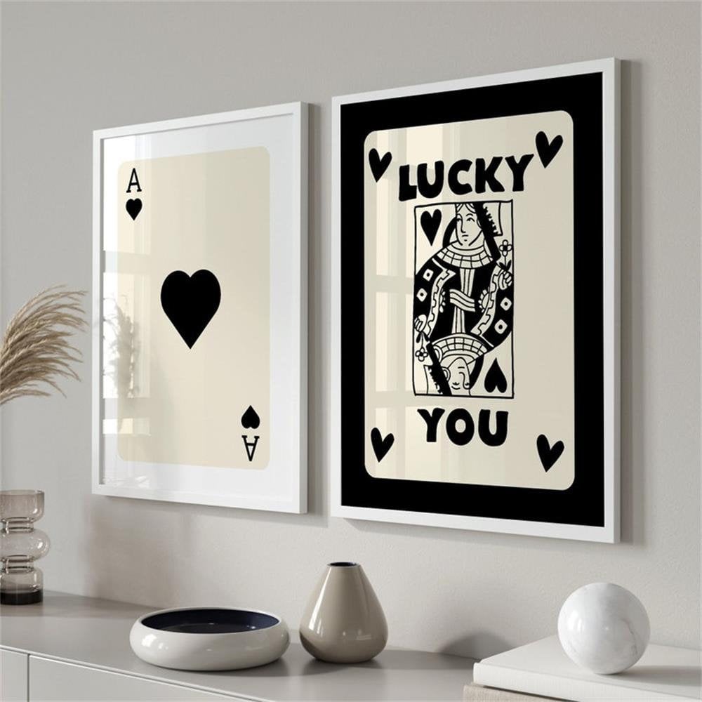 Stilvolles Poster Poker Ass Karte und Dame Karte mit dem Slogan 'Lucky You' – ideal für eine charmante Raumdekoration von justgoodmood.