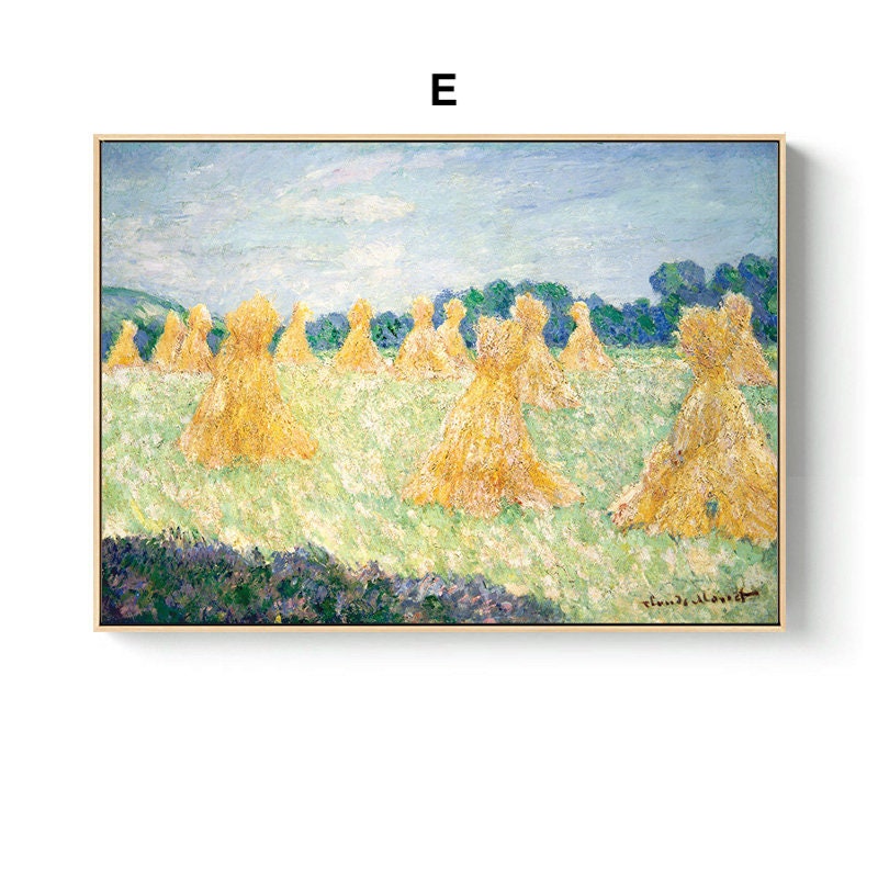 Vintage Claude Monet Poster I Deko Print ohne Rahmen von justgoodmood, präsentiert eine bezaubernde Szene mit Heuhaufen in einem goldenen Feld.