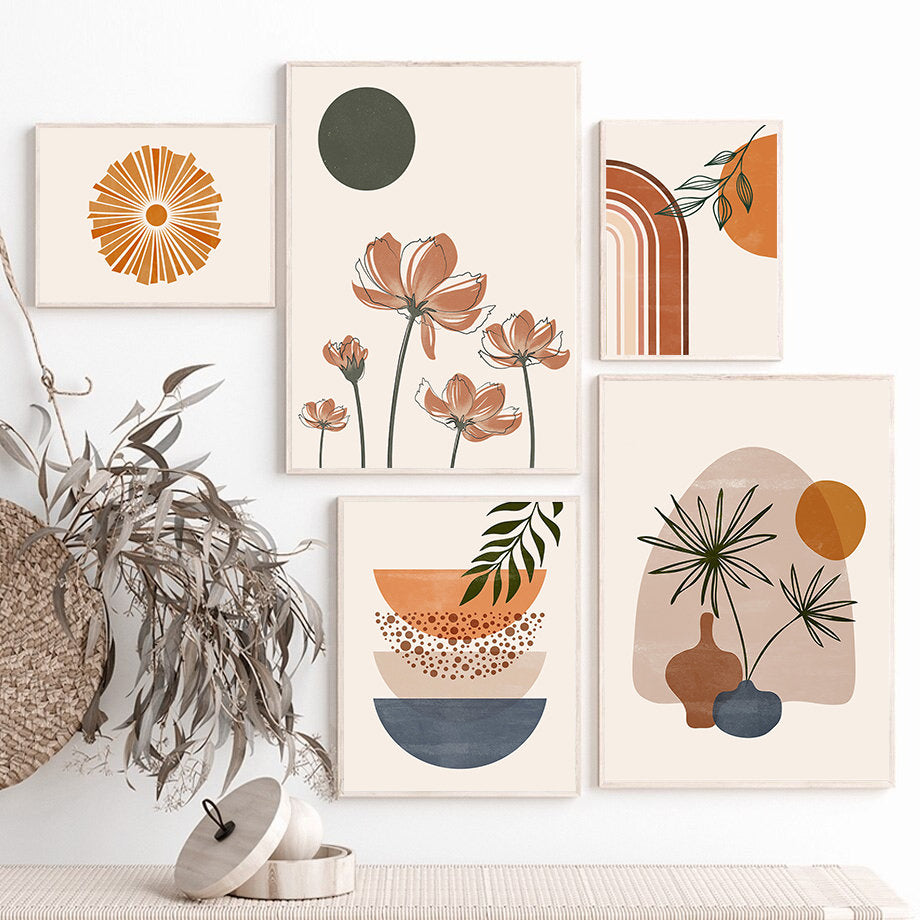 Stilvolles Boho Abtrakt Poster mit floralen Motiven und geometrischen Formen, perfekt für Wohnzimmer oder Schlafzimmer. Entdecken Sie die Kreativität von justgoodmood mit dem Titel 'Boho Abtrakt Boho I Berge Sonne'.