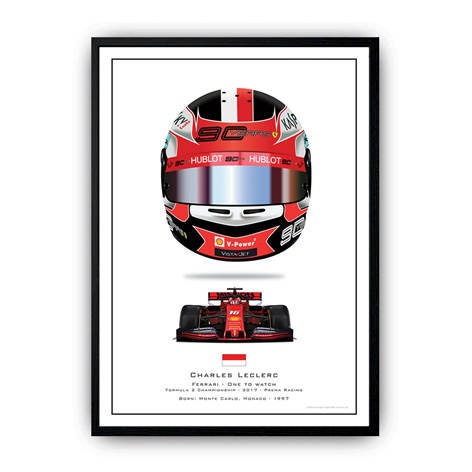 Formel 1 Helm von Charles Leclerc, Fahrer der Scuderia Ferrari, auf einem ansprechenden Deko Print von justgoodmood, inklusive Fahrzeugabbild. Ein Muss für Racing-Fans und eine tolle Wanddekoration.