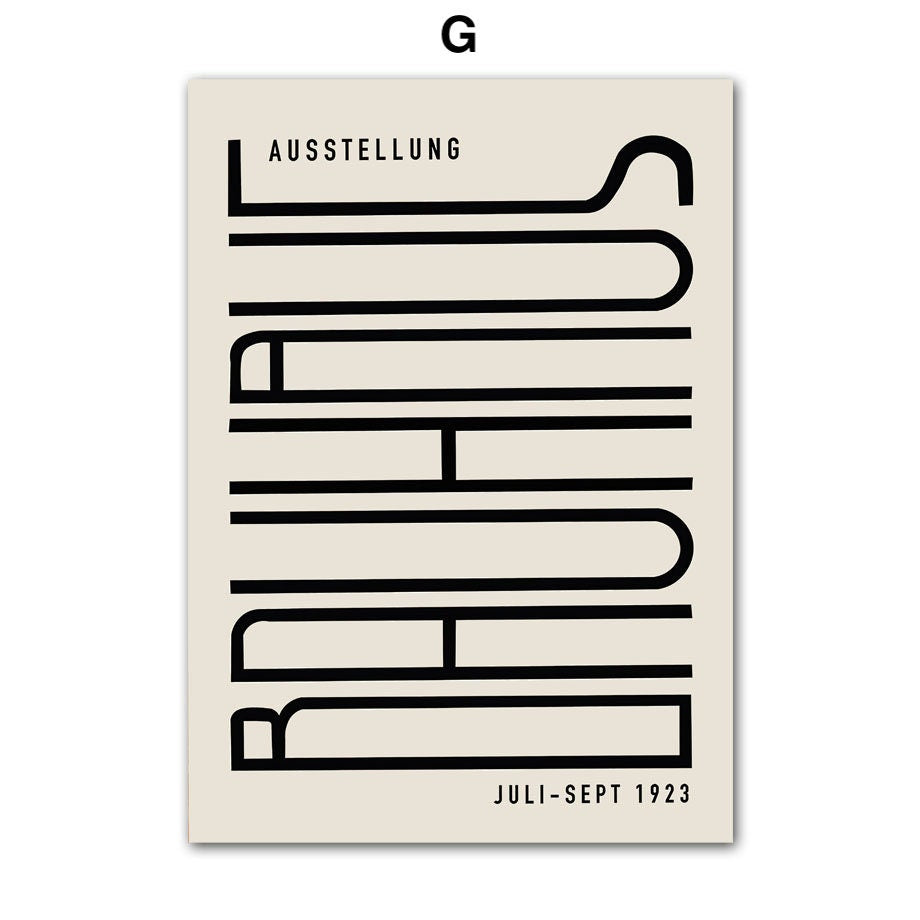 Stylisches Poster "Bauhaus Wandkunst Vintage Grün" von justgoodmood. Modernes und kreatives Design mit klaren Linien, ideal für die Wanddekoration in Wohnzimmer und Schlafzimmer.