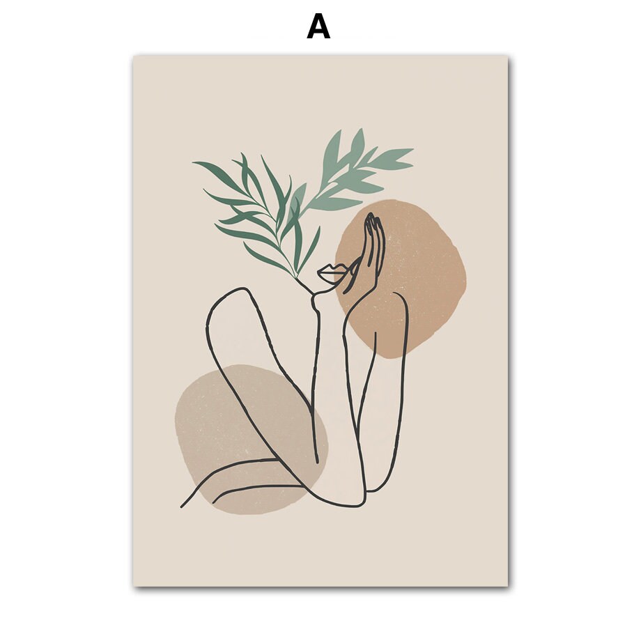 Stylisches Boho Poster "Lets Go Cozy" von justgoodmood. Minimalistisches Design mit einer Hand, die eine Pflanze hält, auf beige Hintergrund. Perfekt für Wohnzimmer- oder Schlafzimmer-Dekoration.