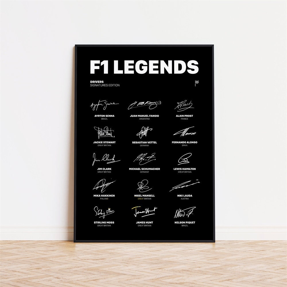 Poster F1 Legenden - Unterschriften Edition von justgoodmood, präsentiert die Unterschriften berühmter Formel-1-Champions auf edlem schwarzem Hintergrund.