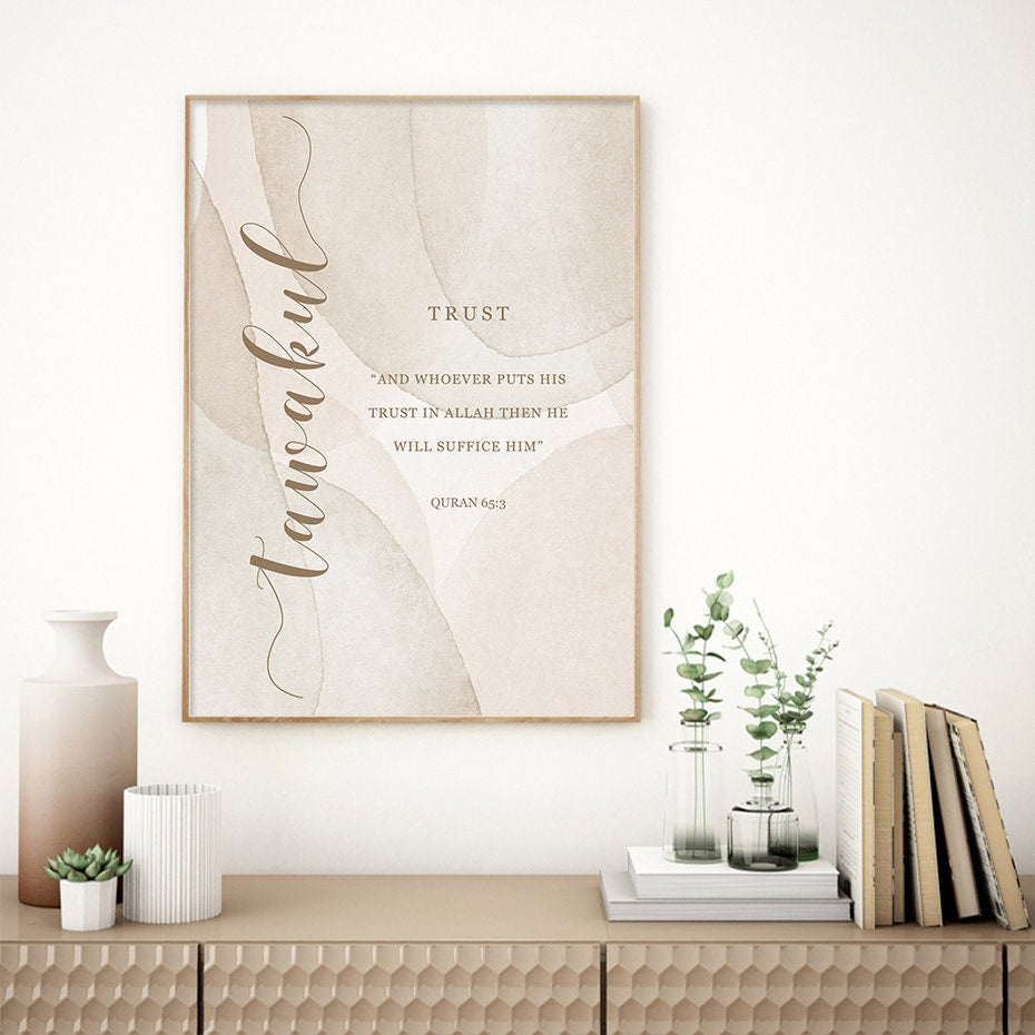 Stilvolles Poster 'Geduld, Hoffnung, Dankbarkeit, Gebet' von justgoodmood. Das Wandbild zeigt inspirierende Zitate in einem eleganten Design, ideal für Wohnzimmer und Schlafzimmer.