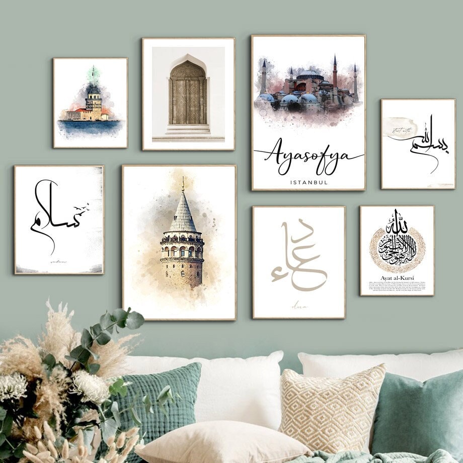 Dekoratives Poster "Islam Kaaba Ayasofia" von justgoodmood, das eine schöne Zusammenstellung von Wandbildern zeigt, ideal für Wohnzimmer und Schlafzimmer.