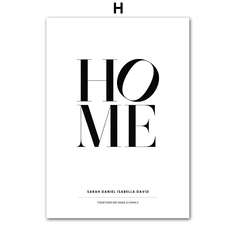 Stylisches Poster mit dem Wort "HOME" von justgoodmood, perfekt für Familienzimmer oder als Geschenk. Personalisierbare Kunst für ein gemütliches Zuhause.
