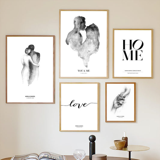 Wunderschöne Wandkunst von justgoodmood, personalisierte Poster mit dem Titel 'You & Me', perfekt für ein romantisches Zuhause. Tolle Geschenkidee für Verliebte!