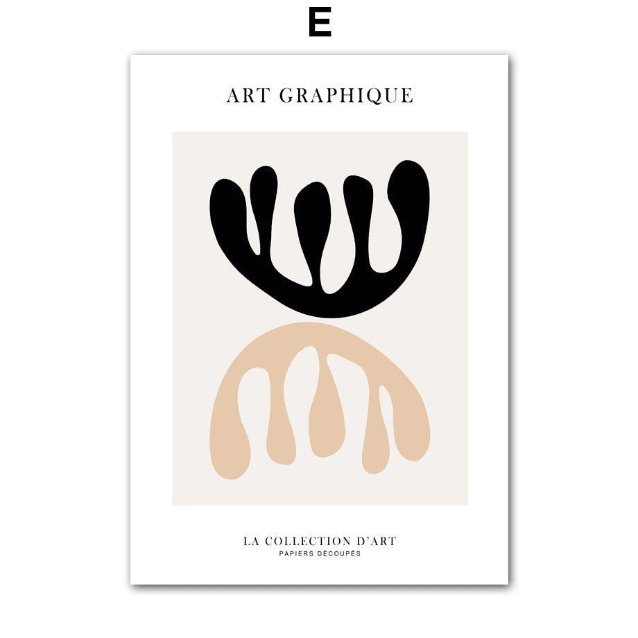 Kreatives Boho Abstrakt Pflanzen Poster von justgoodmood, präsentiert in einzigartigen Schwarz- und Beigetönen, perfekt für Schlafzimmer und Wohnräume.