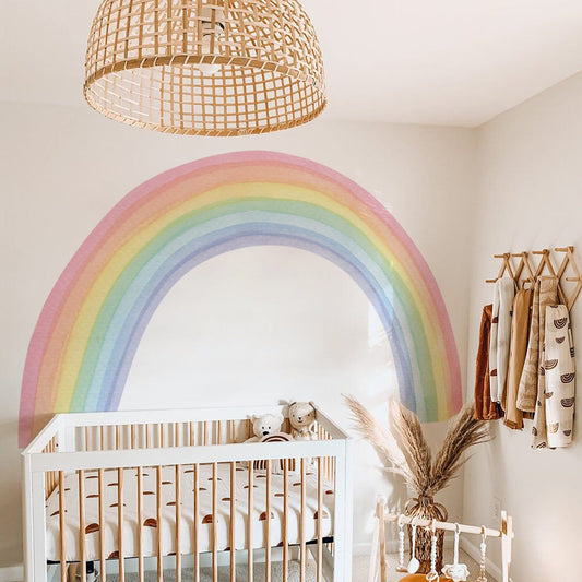 Wandaufkleber im Boho Stil von justgoodmood für das Kinderzimmer, zeigt einen bunten Regenbogen als kreative Wanddeko, perfekt für Babyzimmer und Wasserdicht.