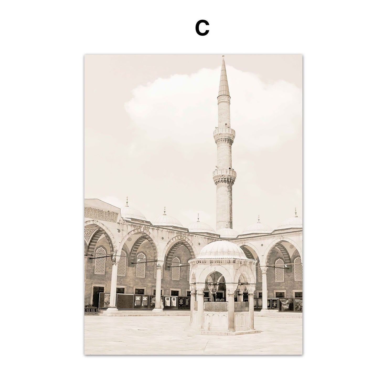 Poster Islamische Architektur Abstrakt von justgoodmood, fängt die Ruhe eines Hofs mit einem markanten Minarett ein, perfektes Wandbild für inspirierende Räume.