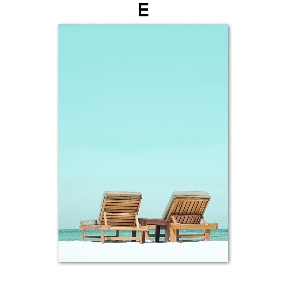 Zwei Sonnenliegen am weißen Sandstrand unter klarem Himmel. Poster Sonnenschein Hängematte Palmen Meer von justgoodmood, perfekt um ein Gefühl von Urlaub zu vermitteln.