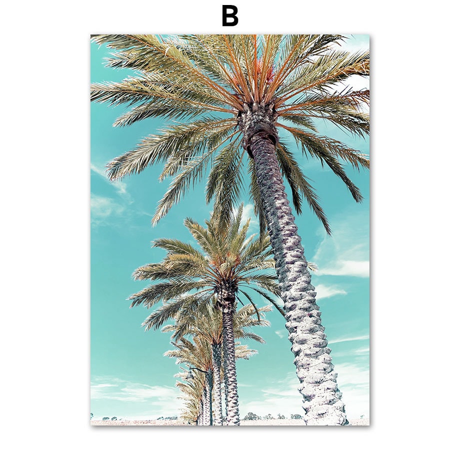 Schöne Palmenlandschaft auf einem Kunstdruck von justgoodmood, ideal für ein sonniges Wohnambiente.