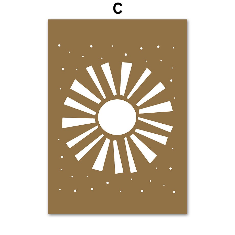 Verspieltes Sonnen-Design von justgoodmood in warmer Farbgebung, ideal für die Wandgestaltung im Kinderzimmer. Bringt Freude und Licht in jeden Raum.