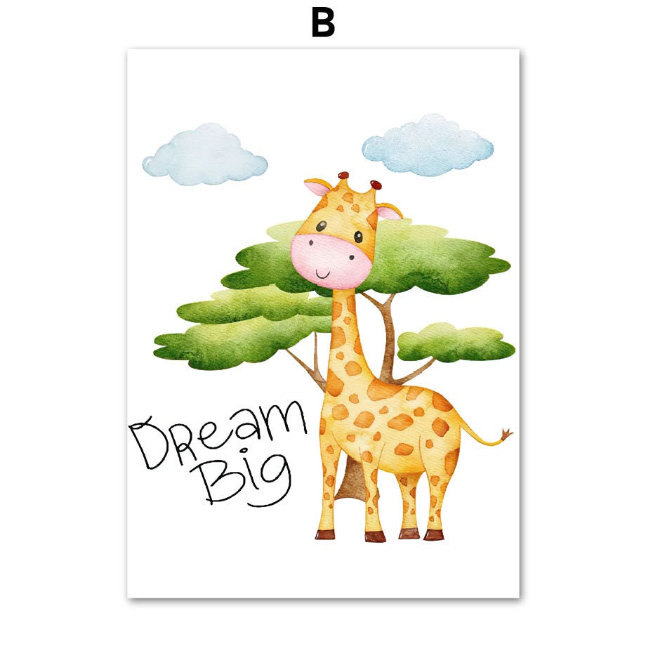 Hübsches Giraffe Poster von justgoodmood mit dem motivierenden Slogan 'Dream Big', ideal für das Kinderzimmer.