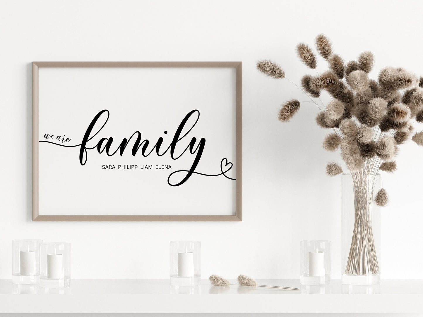 Stylisches Familienposter von justgoodmood, personalisiert und dekorativ, perfekt für das moderne Zuhause, ideal als Geschenk.