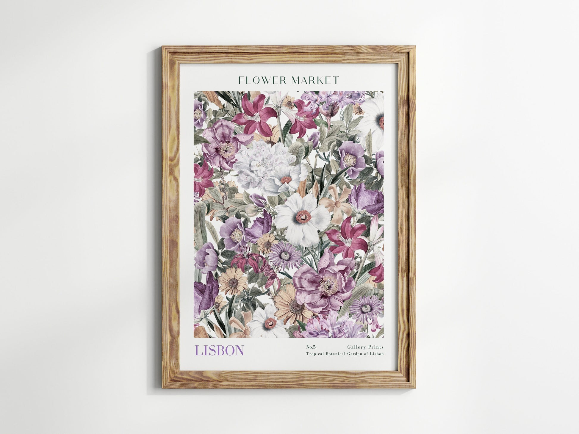 Farbenfrohes Poster von justgoodmood mit dem Titel 'Flower Market Blumen V2'. Eine blühende Mischung aus verschiedenen Blumen, perfekt für das Wohnzimmer oder als Geschenk.