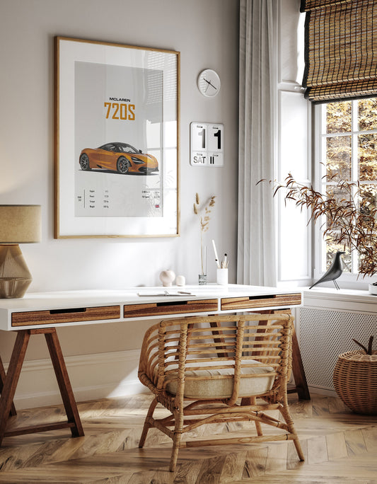 Gemütliches Arbeitszimmer mit Poster des McLaren 720S, stilvoll eingerahmt, perfekte Wandkunst von justgoodmood, Geschenk für Autoenthusiasten.