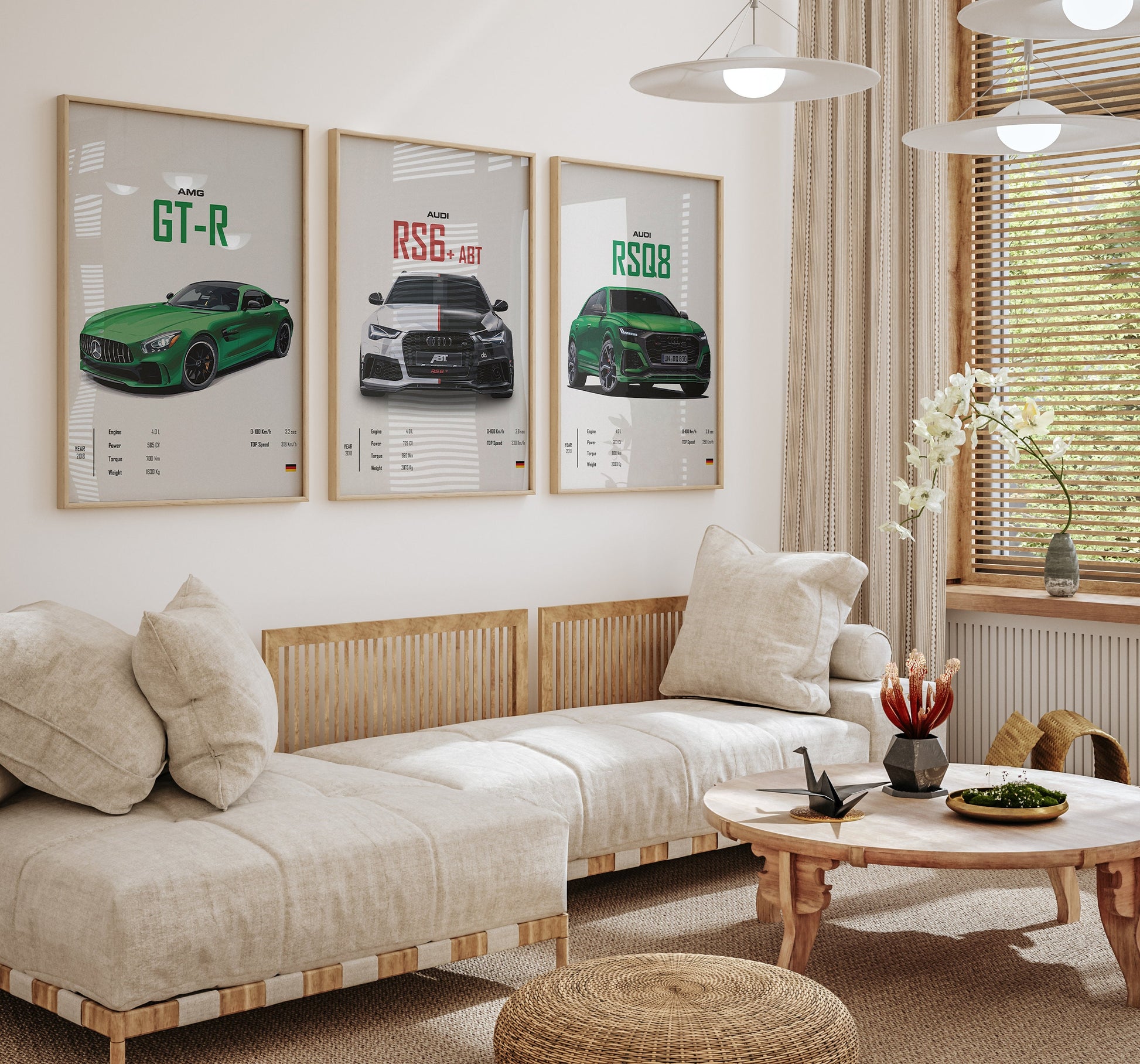Gemütliches Wohnzimmer mit dekorativen Sportwagen-Postern: AMG GT-R, RS6 ABT und RSQ8 von justgoodmood. Ein toller Akzent für jede Wohnung.