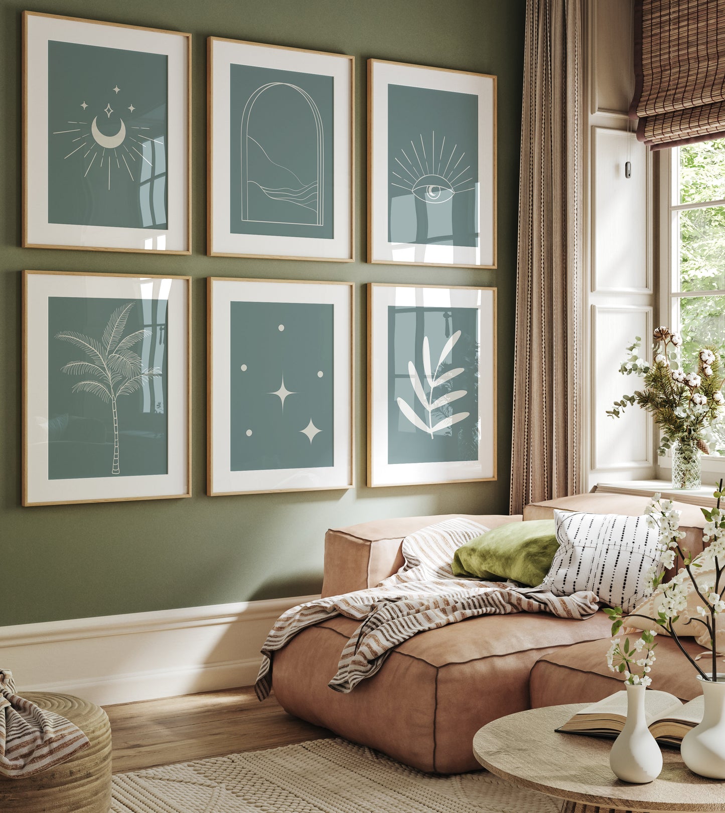 Stilvolles Wohnzimmer mit Boho Modern Minimalistisch Poster von justgoodmood, das eine harmonische Kombination aus Sonne, Mond und Pflanzen zeigt.