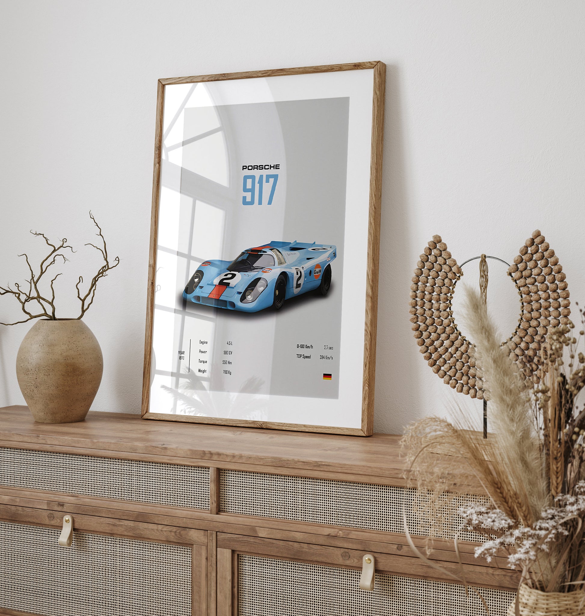 Beeindruckendes Poster des Porsche 917, von justgoodmood. Ideal für die Dekoration in Wohnräumen oder Büros und ein tolles Geschenk für Sportwagenliebhaber.