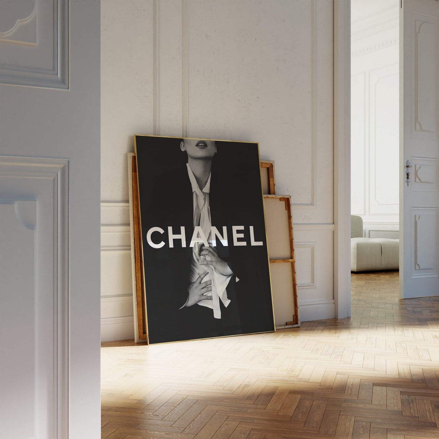 Chanel Poster · Chanel’s Schwarzer Anzug: Ein Meisterwerk der Mode · Wand Dekoration · ohne Rahmen