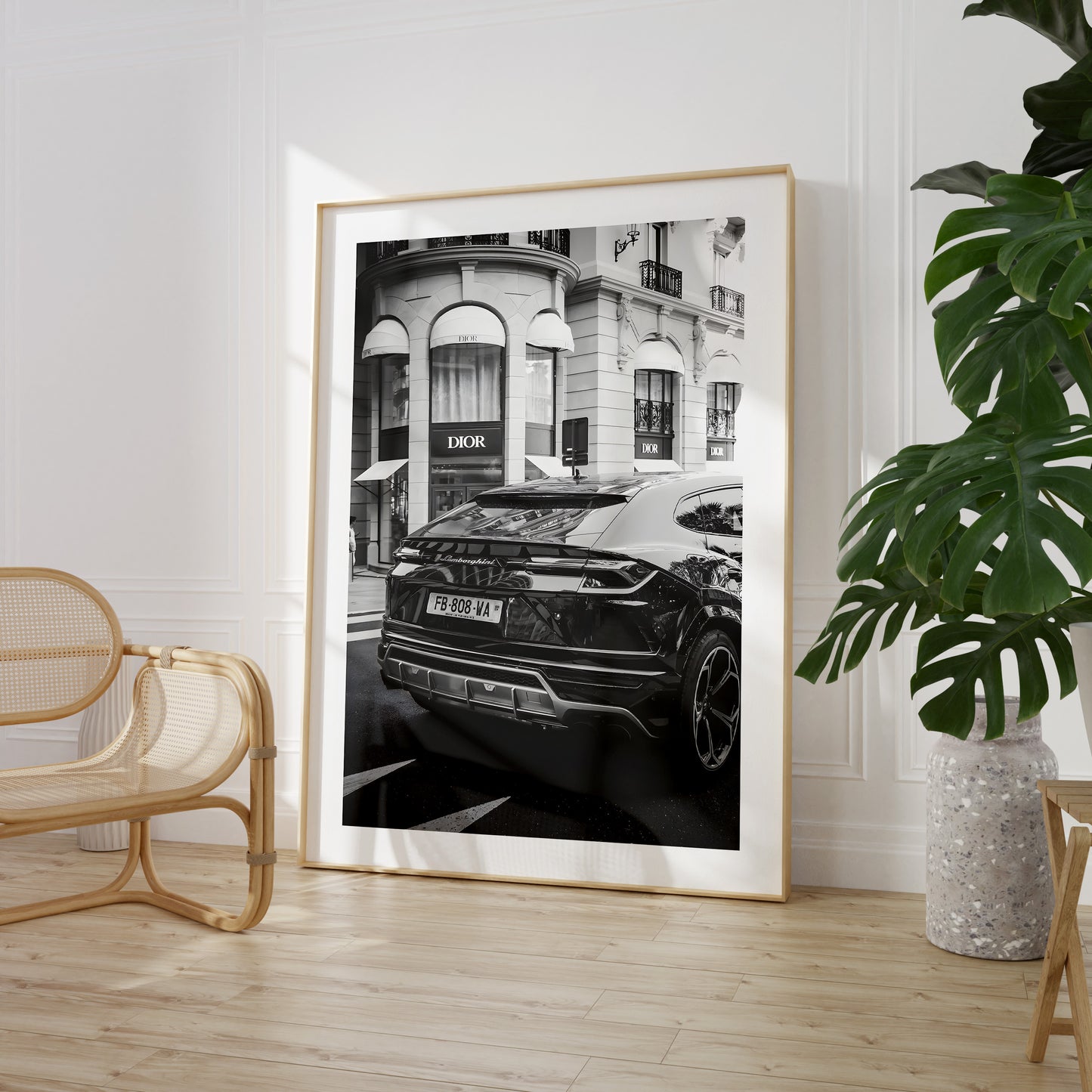 Lamborghini Dior Poster · Luxus trifft Dior · Vorfahrt für Stil · Monochrome Eleganz · ohne Rahmen