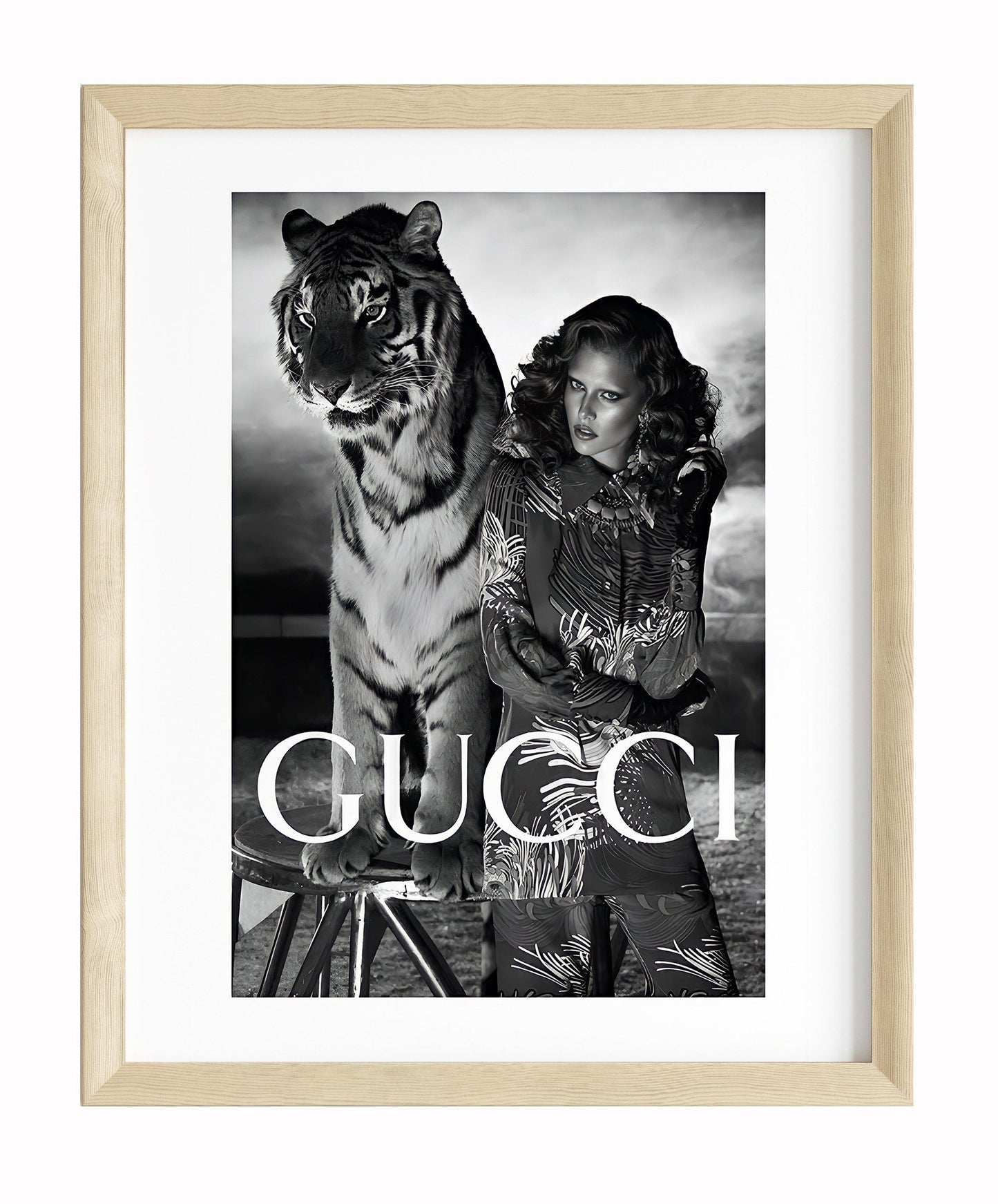 Gucci Poster · Wild und Schön · Gucci’s Starke Schönheit · Tigerstärke ·Exotische Pracht · Wand Dekoration · ohne Rahmen