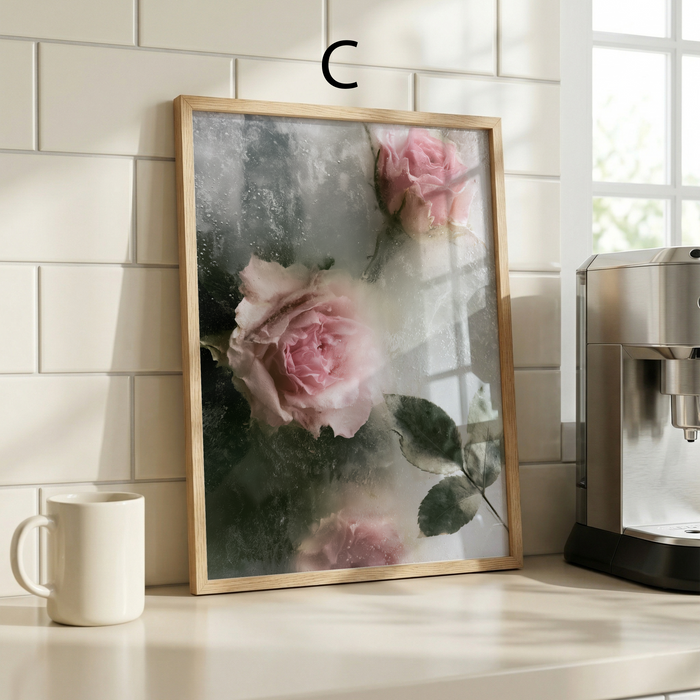 Geschenkidee · Rosen und Ranunkeln hinter Glas Poster Ästhetische Natur Fotografie · Dekoprint ohne Rahmen | JUSTGOODMOOD