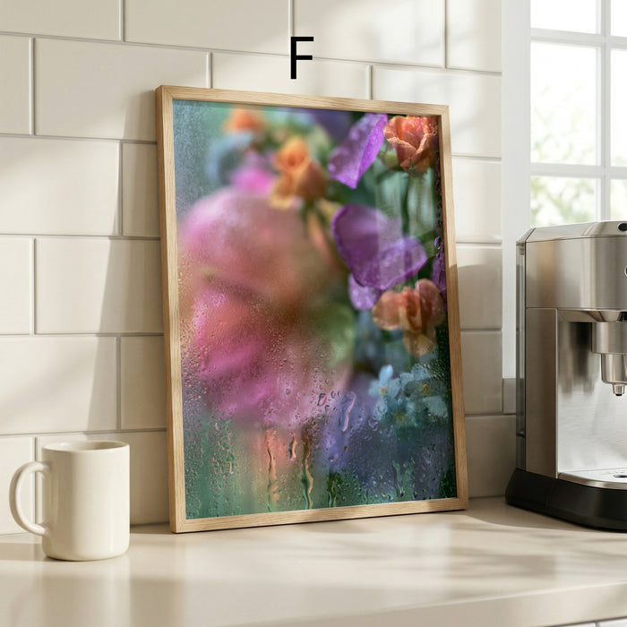 Geschenkidee · Blumen hinter beschlagenem Glas Poster Ästhetische Natur Fotografie · Dekoprint ohne Rahmen | JUSTGOODMOOD