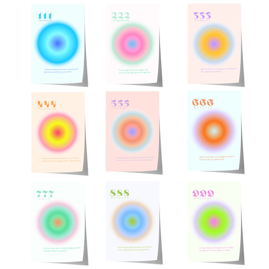 Modernes Angel Numbers Poster-Set mit den Engelszahlen 111, 222, 333, 444, 555, 666, 777, 888 und 999 im minimalistischen Farbverlauf-Design.