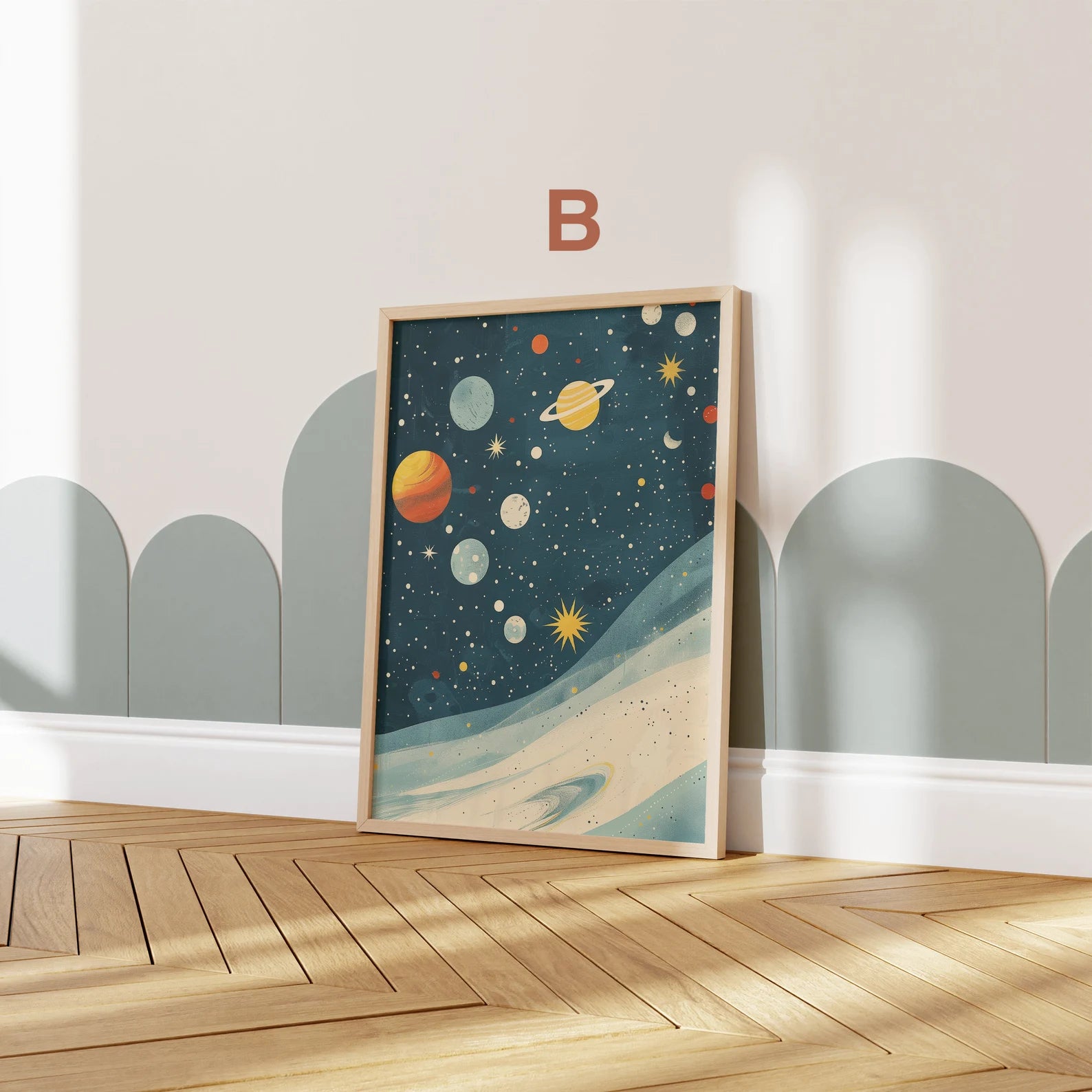 Farbenfrohes Planetenposter von justgoodmood, das Kinderzimmer mit einem Hauch von Weltraum-Abenteuer erhellt.