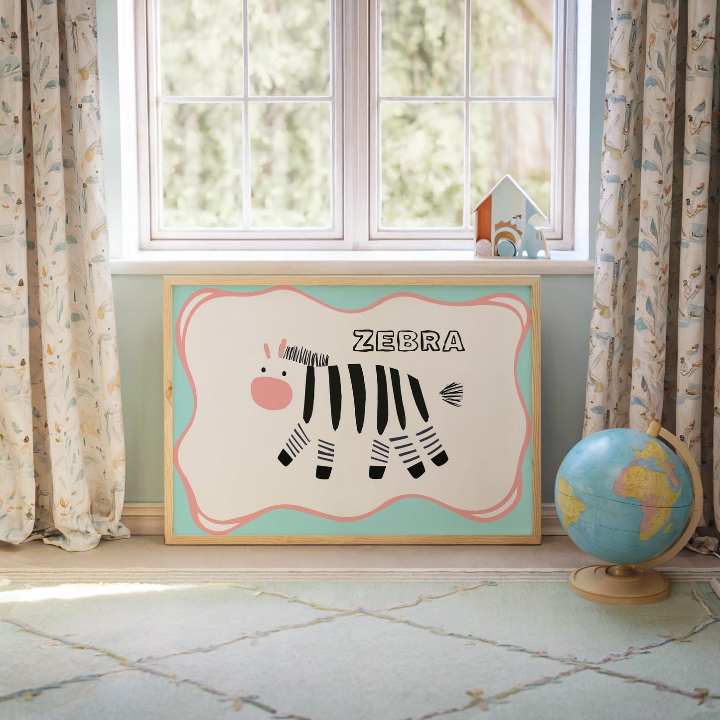 Poster Kinderzimmer Zebra · Tierposter mit schwarz-weißem Zebra im Skandi-Stil · Bunte Wanddeko für Kinder & Babys · Deko ohne Rahmen