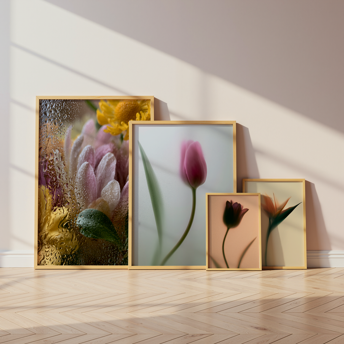 Geschenkidee · Tulpen und Blumen hinter Glas Poster Ästhetische Fotografie Prints · Dekoprint ohne Rahmen | JUSTGOODMOOD